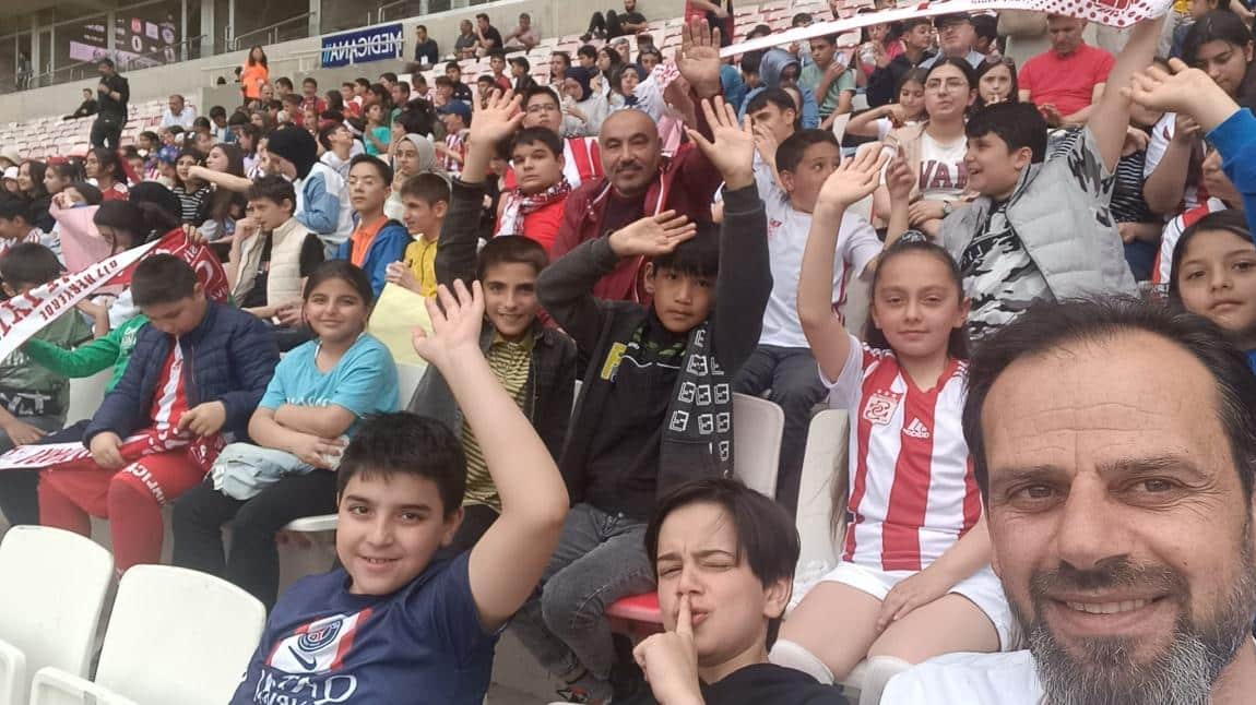 Minik Yiğidolarımız Sivasspor Maçına Katıldı
